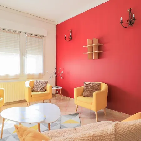 Au Pied De La Butte Ferienhaus